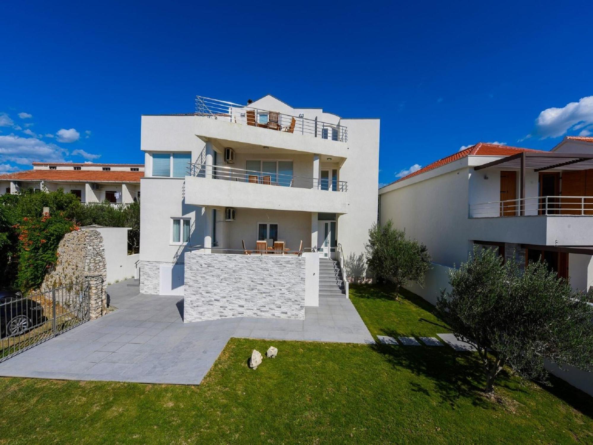 Modern Villa In Nin With Terrace Ngoại thất bức ảnh