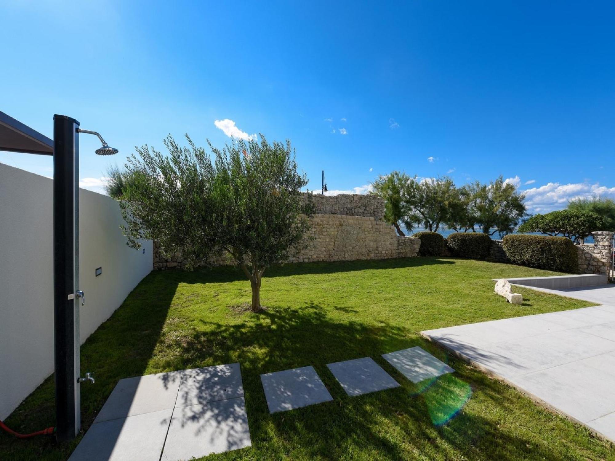 Modern Villa In Nin With Terrace Ngoại thất bức ảnh